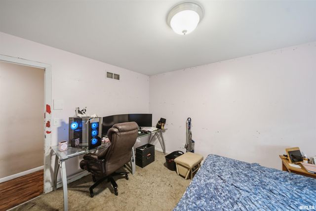 2903 W KINGSTON Court, Peoria, IL 61604
