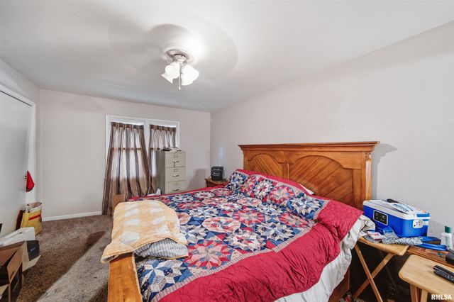 2903 W KINGSTON Court, Peoria, IL 61604