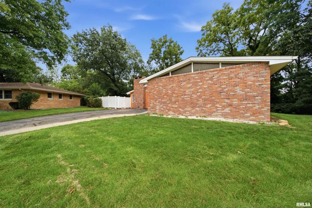 2903 W KINGSTON Court, Peoria, IL 61604