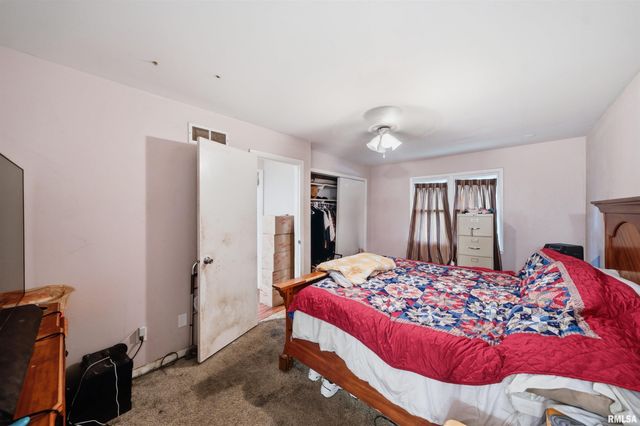 2903 W KINGSTON Court, Peoria, IL 61604
