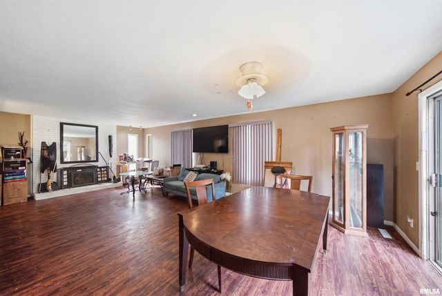 2903 W KINGSTON Court, Peoria, IL 61604