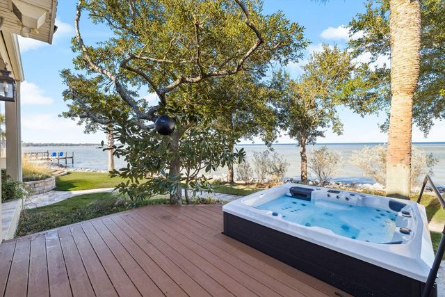 221 Bay Circle Drive, Santa Rosa Beach, FL 32459