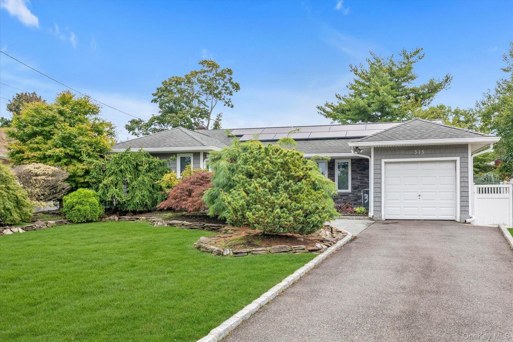 315 Cherry Place, East Meadow, NY 11554 — exterior