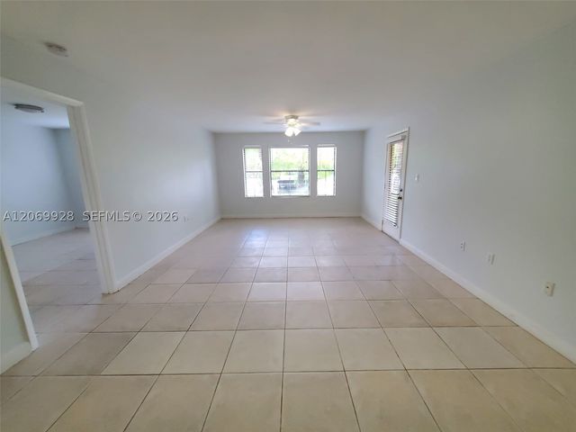 15591 SW 105th Ter 512, Miami, FL 33196