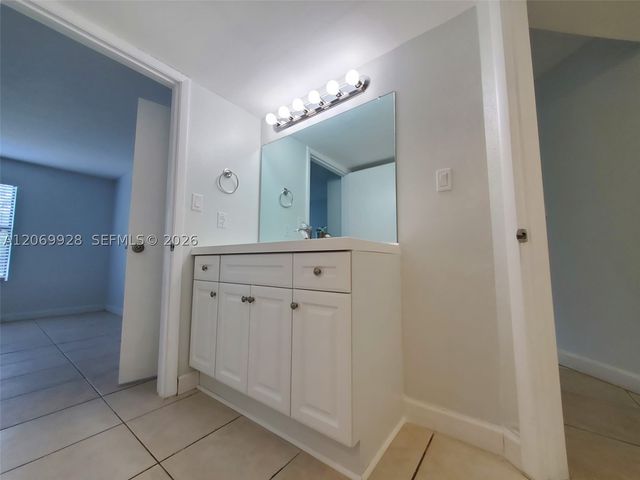 15591 SW 105th Ter 512, Miami, FL 33196