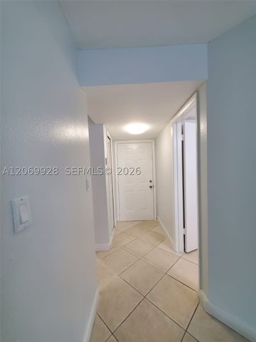 15591 SW 105th Ter 512, Miami, FL 33196