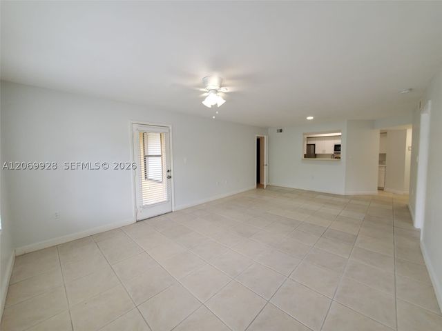 15591 SW 105th Ter 512, Miami, FL 33196