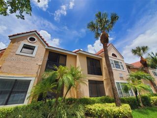 15591 SW 105th Ter 512, Miami, FL 33196
