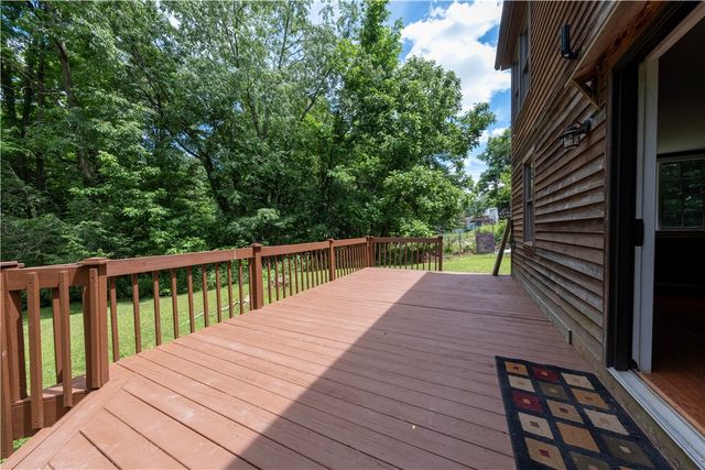 50 Center Ave, West View, PA 15229
