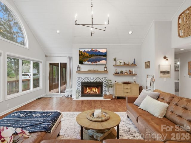 4720 Grey Moss Drive, Lake Wylie, SC 29710