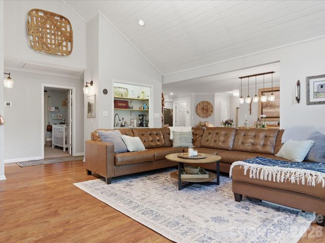 4720 Grey Moss Drive, Lake Wylie, SC 29710