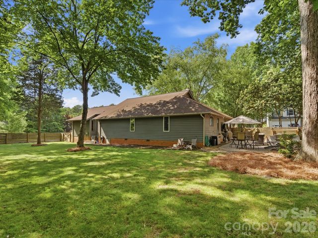 4720 Grey Moss Drive, Lake Wylie, SC 29710