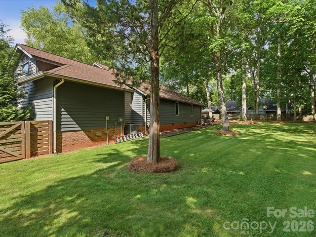 4720 Grey Moss Drive, Lake Wylie, SC 29710