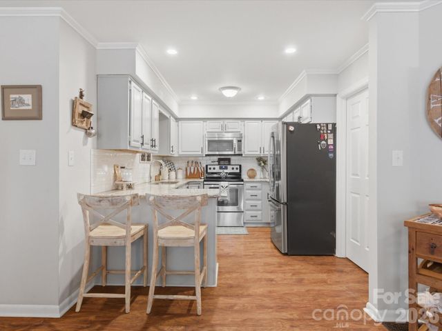 4720 Grey Moss Drive, Lake Wylie, SC 29710