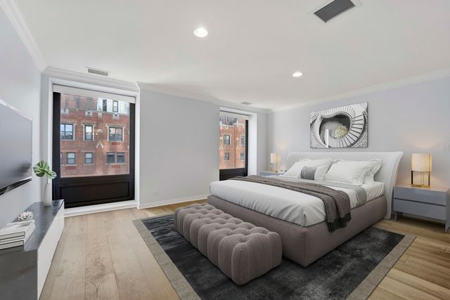 40 E Delaware Place 1701, Chicago, IL 60611