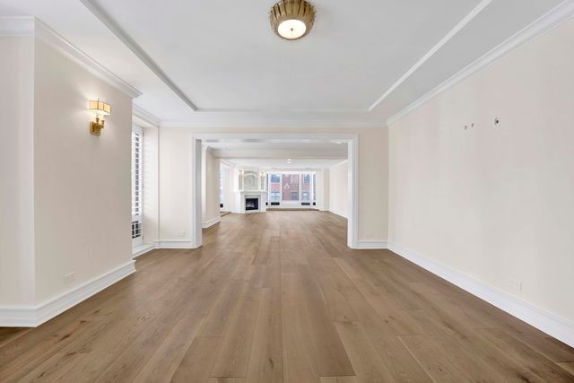 40 E Delaware Place 1701, Chicago, IL 60611