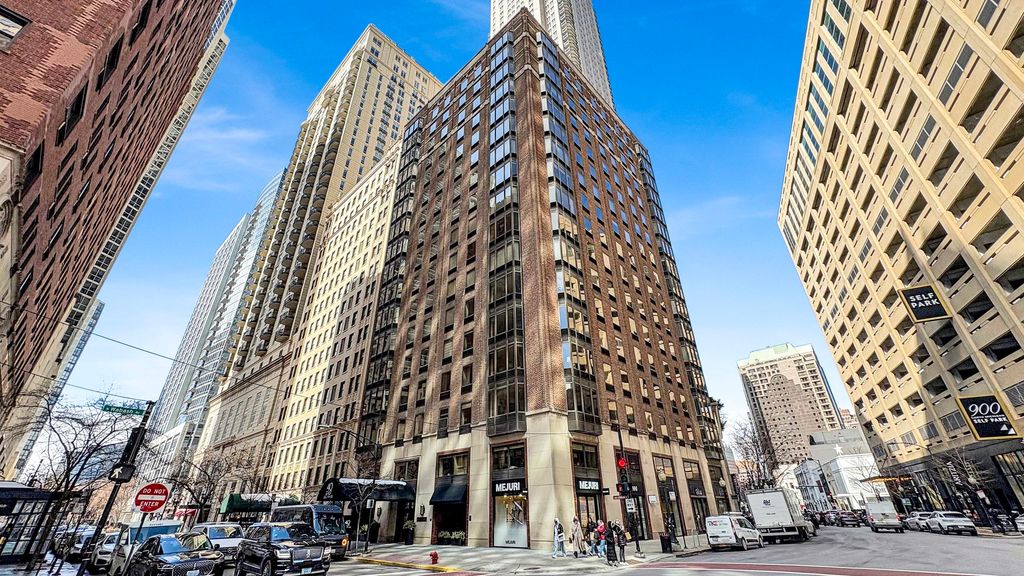 40 E Delaware Place 1701, Chicago, IL 60611