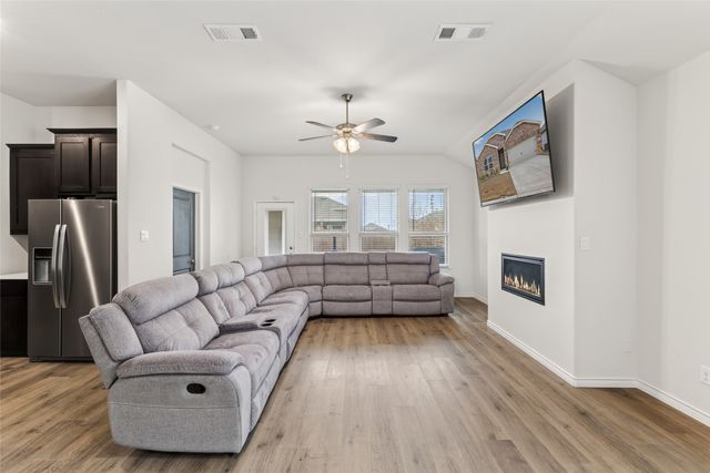 2113 Stinnet Street, Anna, TX 75409