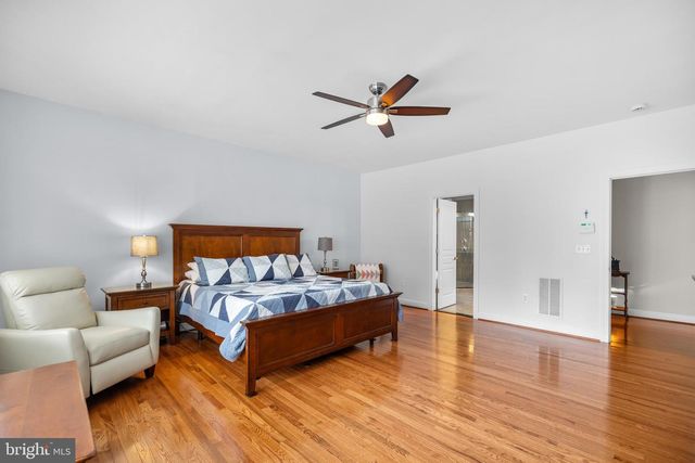 41712 WAKEHURST PL, Leesburg, VA 20176