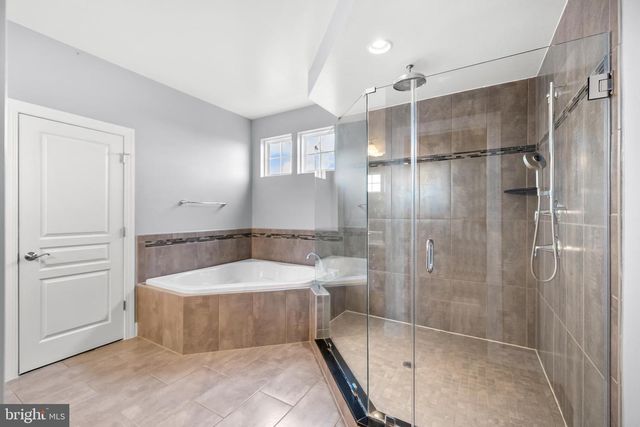 41712 WAKEHURST PL, Leesburg, VA 20176