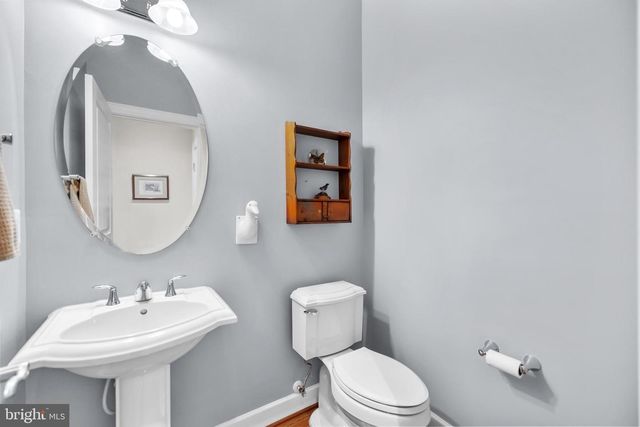 41712 WAKEHURST PL, Leesburg, VA 20176