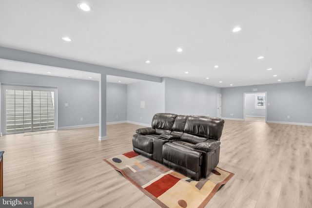 41712 WAKEHURST PL, Leesburg, VA 20176