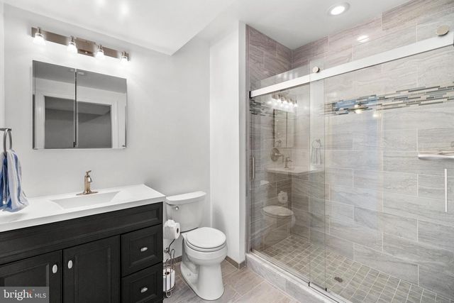 41712 WAKEHURST PL, Leesburg, VA 20176