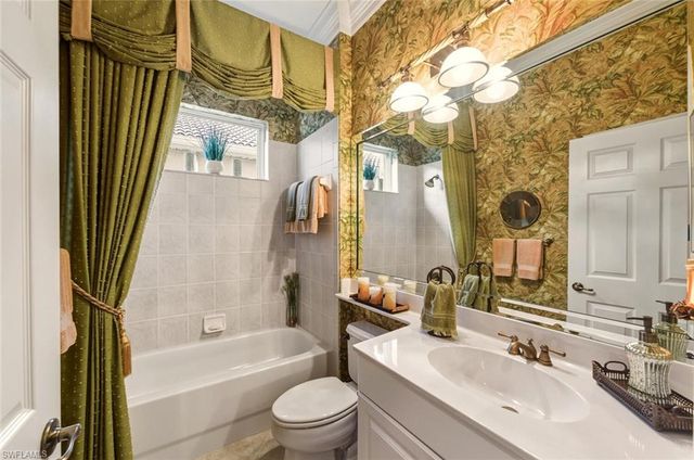 7838 Founders CIR, Naples, FL 34104