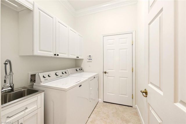 7838 Founders CIR, Naples, FL 34104