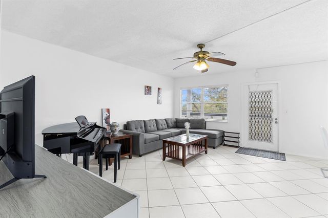 3028 Harwood D, Deerfield Beach, FL 33442