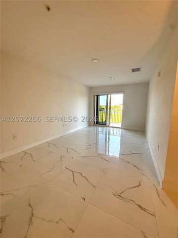 10950 NW 82nd St 324, Doral, FL 33178