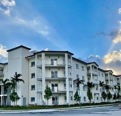 10950 NW 82nd St 324, Doral, FL 33178