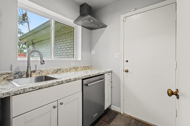 4017 Timberidge Drive, Irving, TX 75038