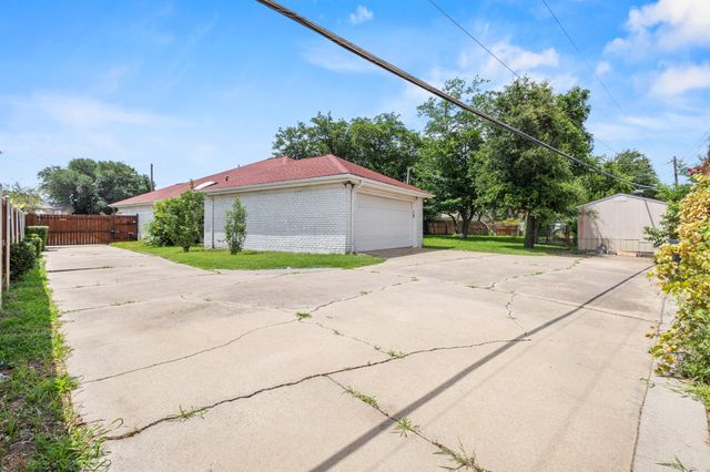 4017 Timberidge Drive, Irving, TX 75038