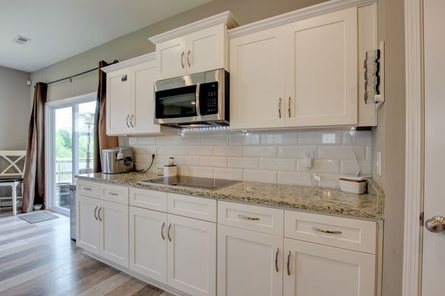313 Piedmont Pl, Clarksville, TN 37043