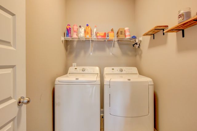 313 Piedmont Pl, Clarksville, TN 37043