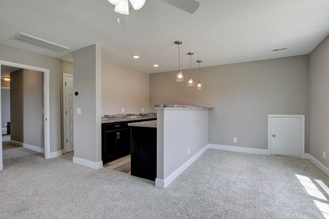 313 Piedmont Pl, Clarksville, TN 37043