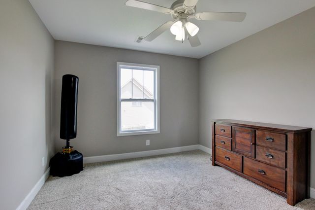 313 Piedmont Pl, Clarksville, TN 37043