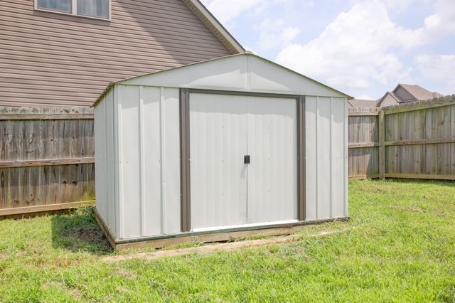 313 Piedmont Pl, Clarksville, TN 37043