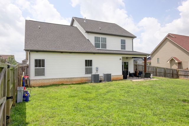 313 Piedmont Pl, Clarksville, TN 37043