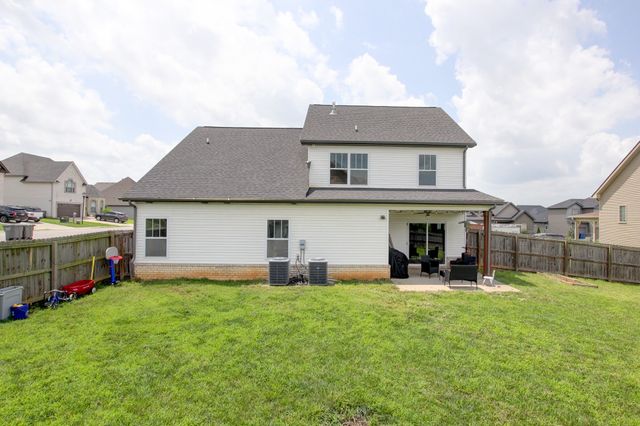313 Piedmont Pl, Clarksville, TN 37043