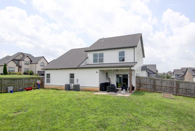 313 Piedmont Pl, Clarksville, TN 37043
