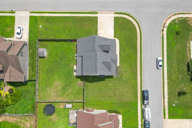 313 Piedmont Pl, Clarksville, TN 37043