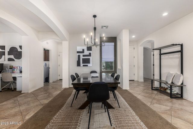 590 E RAVEN Court, Gilbert, AZ 85297