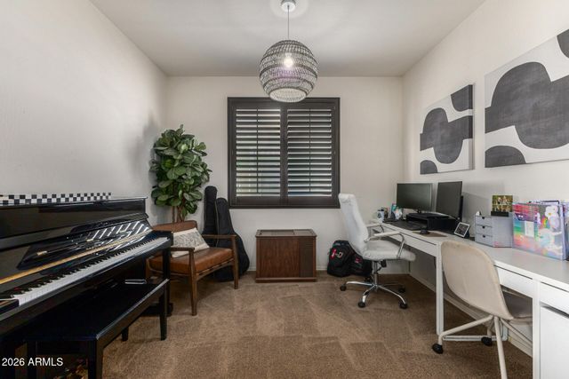 590 E RAVEN Court, Gilbert, AZ 85297