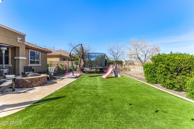 590 E RAVEN Court, Gilbert, AZ 85297