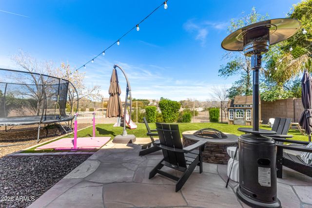 590 E RAVEN Court, Gilbert, AZ 85297