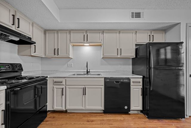 151 E Little Creek Road 1, Cedar Hill, TX 75104