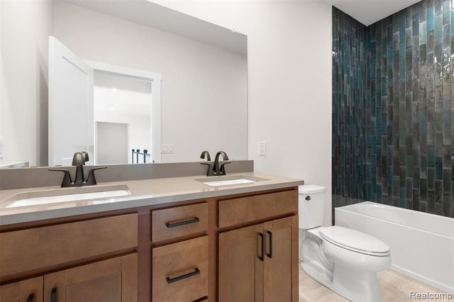264 Samara Court, Ann Arbor, MI 48105