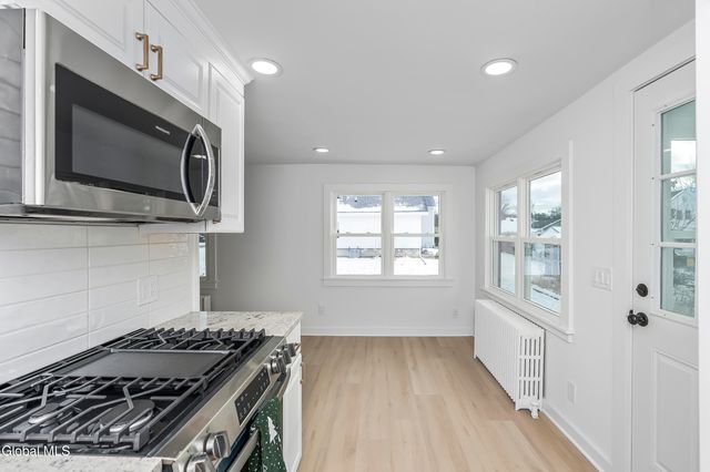 9 Michigan Avenue, Rensselaer, NY 12144